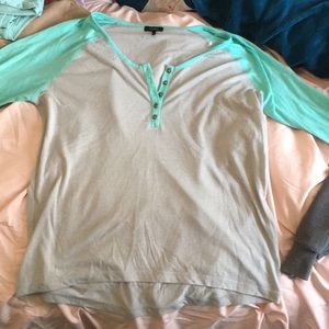 3/4 sleeve top seafoam green sleeves